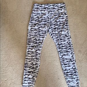 ⭐️Fabletics Cold Weather Leggings⭐️